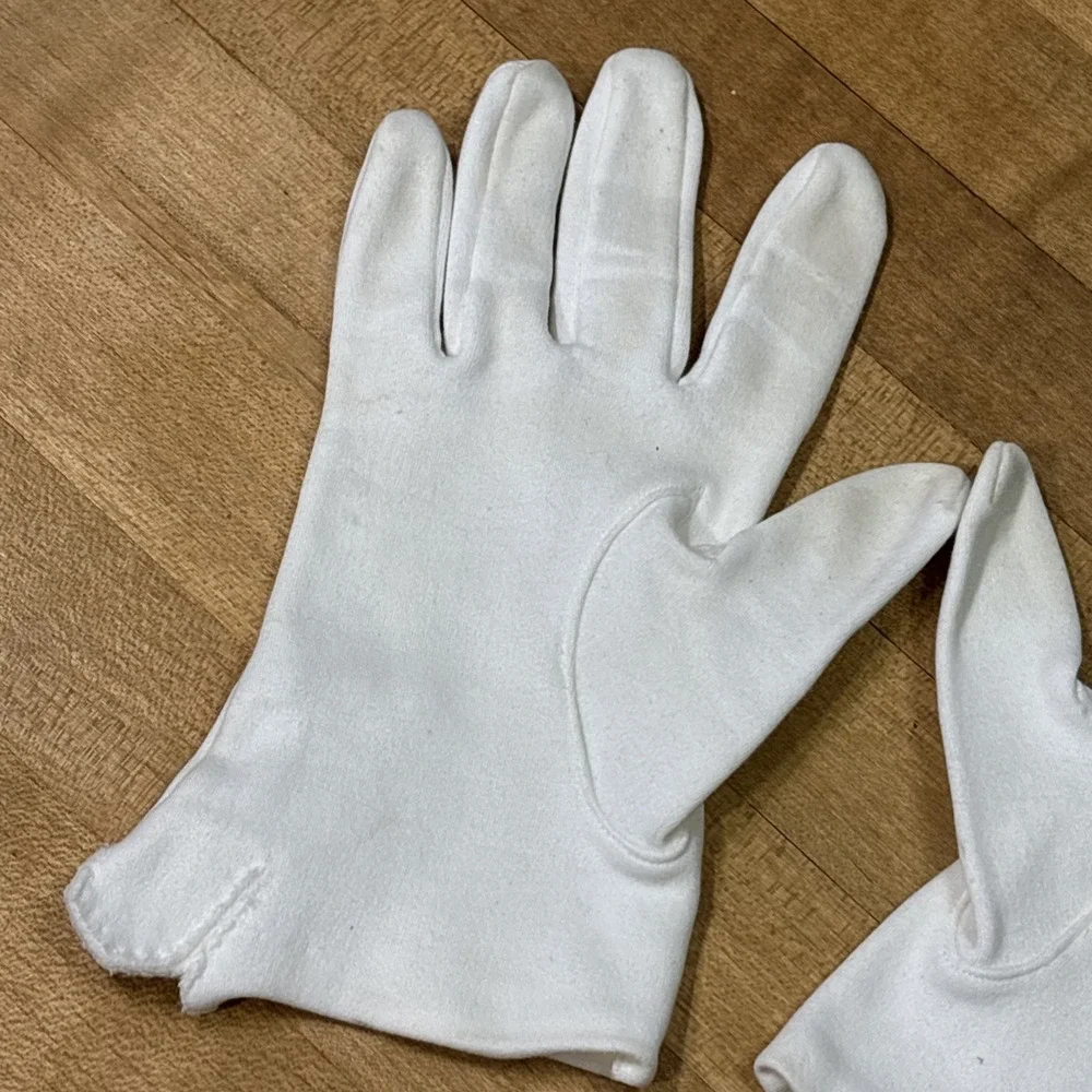 Vintage 1940s 50s White Cotton Dress Gloves Made in Japan Embroidered Formal